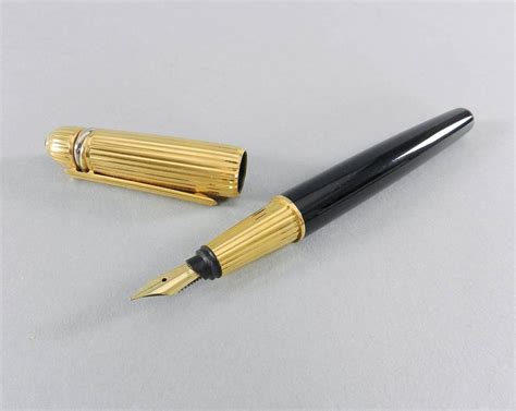 cartier pasha fountain pen.